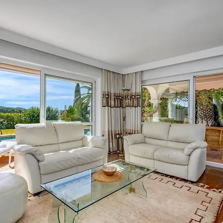 Alcornoque By Interhome *